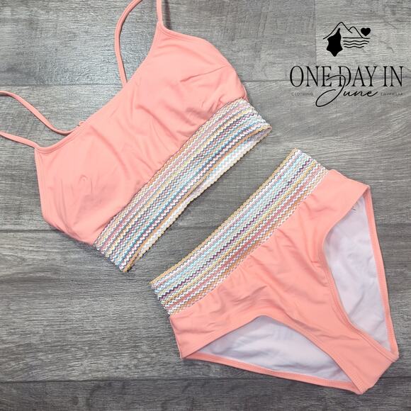 Blooming Jelly Crop Bikini Swimsuit Size S - Picture 3 of 6